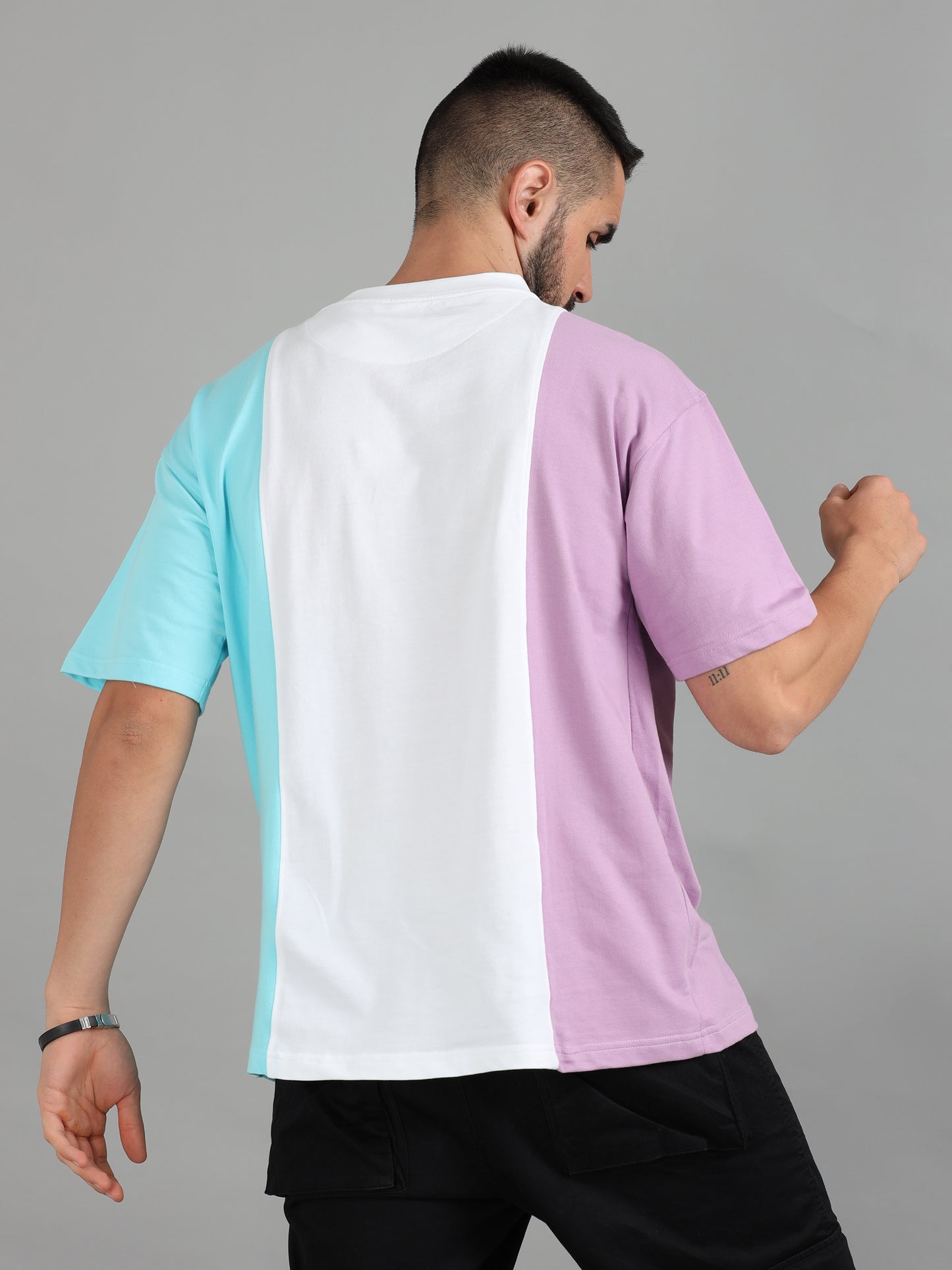 OVER SIZED T SHIRT