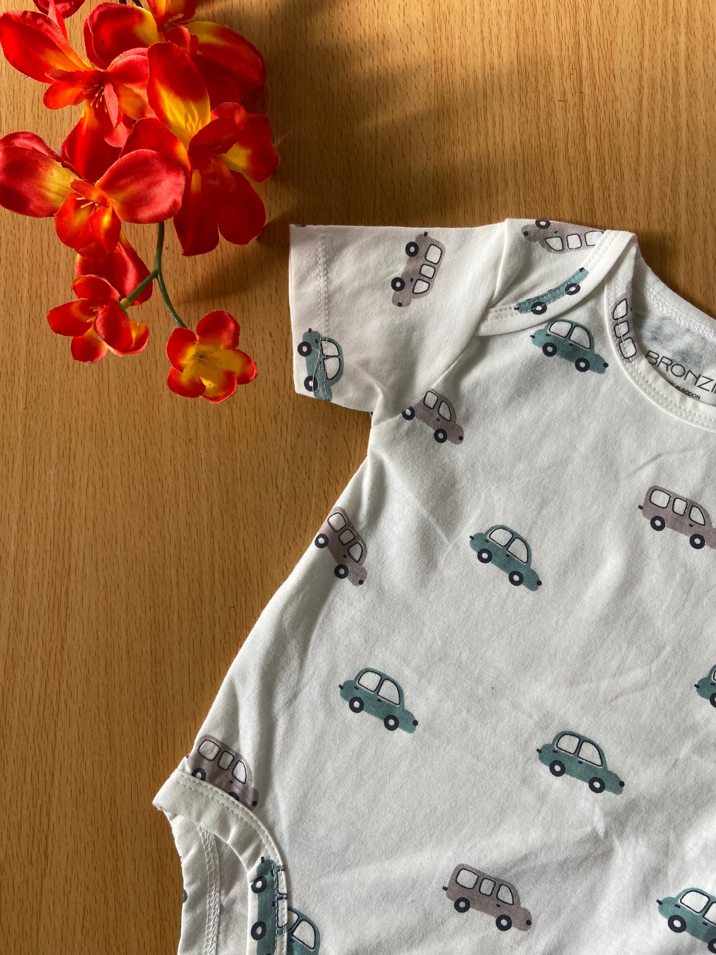 Organic Cotton Unisex Infant Romper with Cute Prints – Half Sleeve IP14