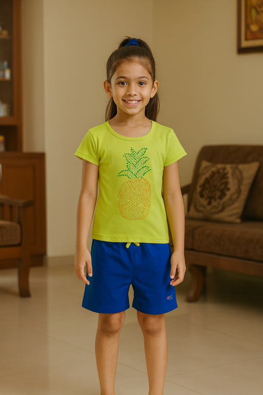 Girls T Shirt and shorts set IP18