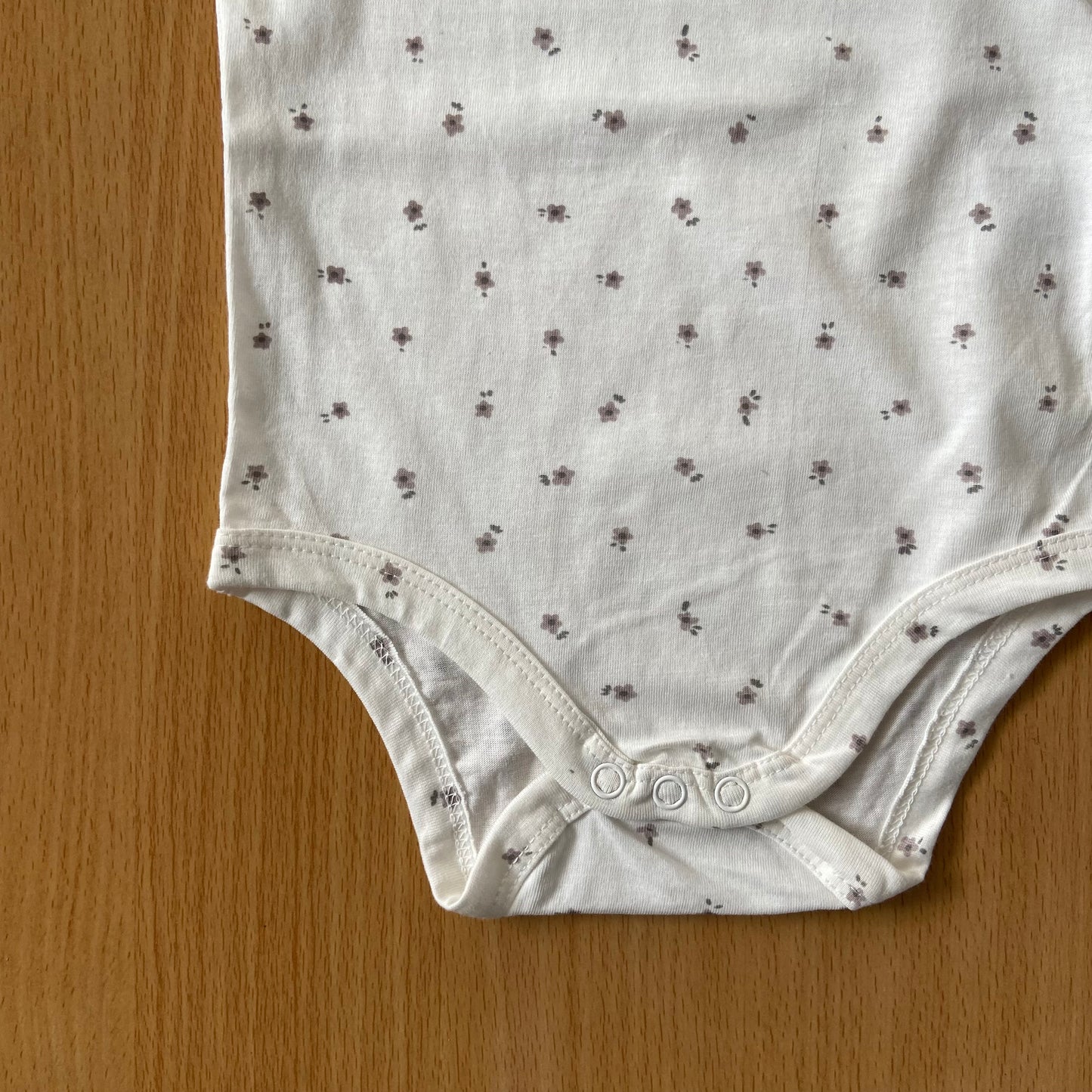 Organic Cotton Unisex Infant Romper with Cute Prints – Half Sleeve IP14