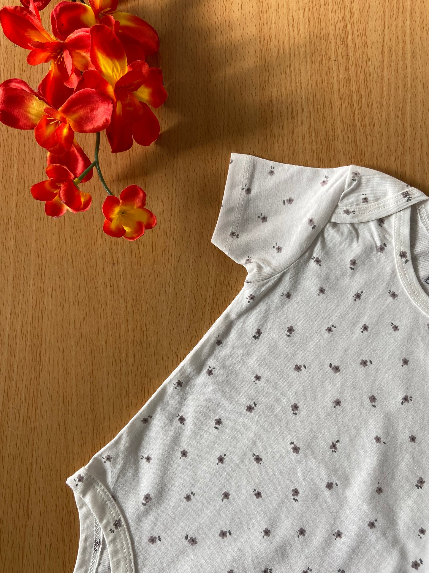 Organic Cotton Unisex Infant Romper with Cute Prints – Half Sleeve IP14