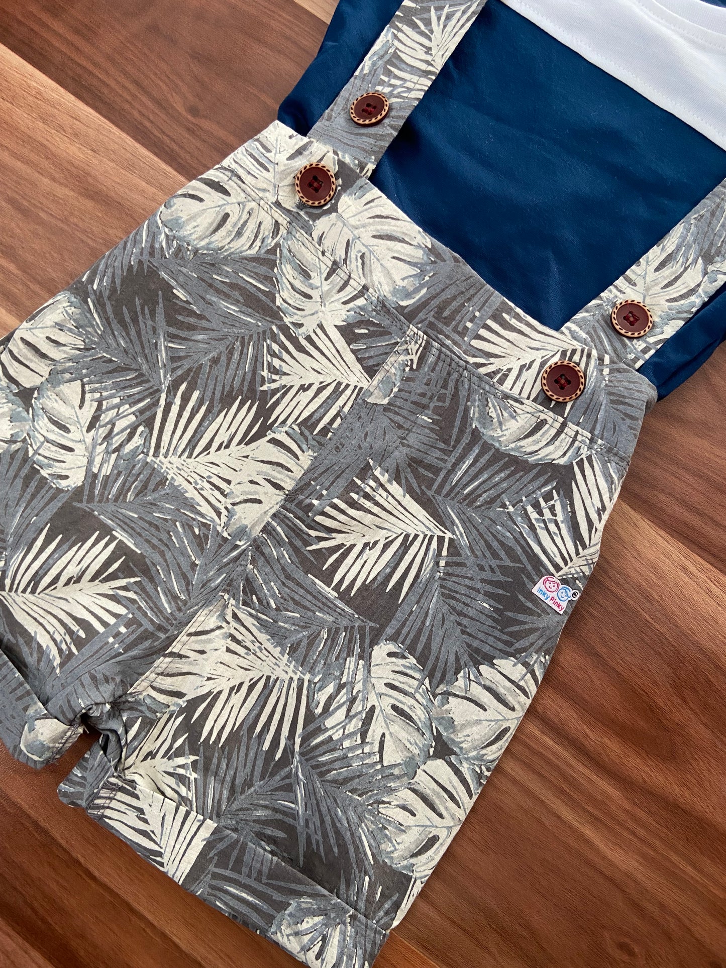 Unisex Dungaree with T shirt set IP27