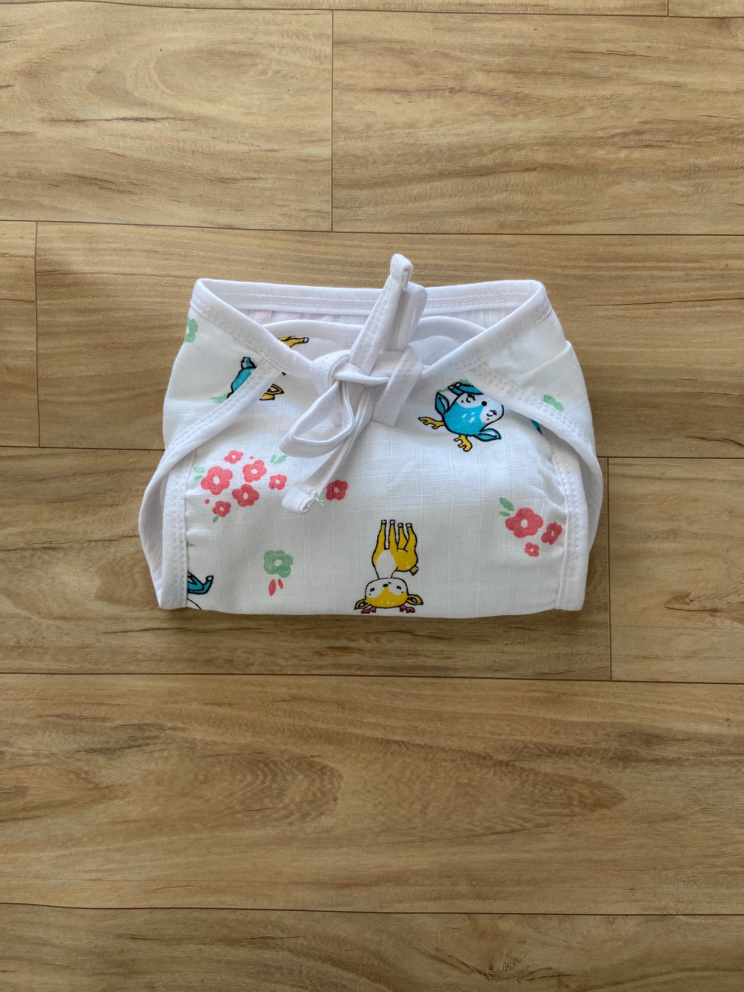 5 pcs Combo Organic Cotton Muslin 2 Layered Unisex Nappies IP28
