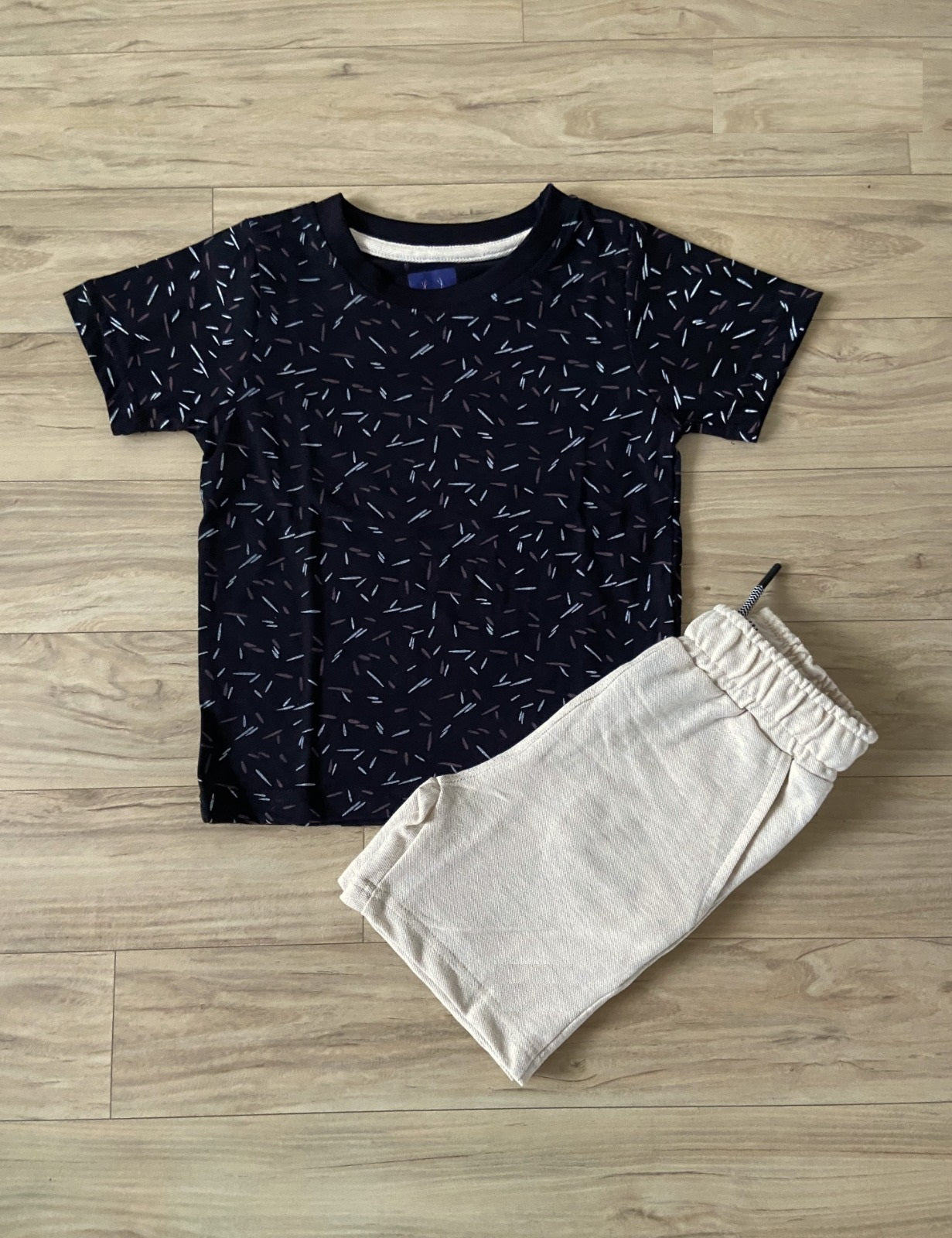 Girls T Shirt with Shorts Combo Set IP10